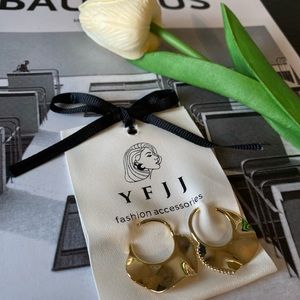 Brand new gold-plated earrings